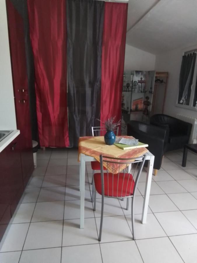 Tiny House Independante Climatisee Moules ภายนอก รูปภาพ